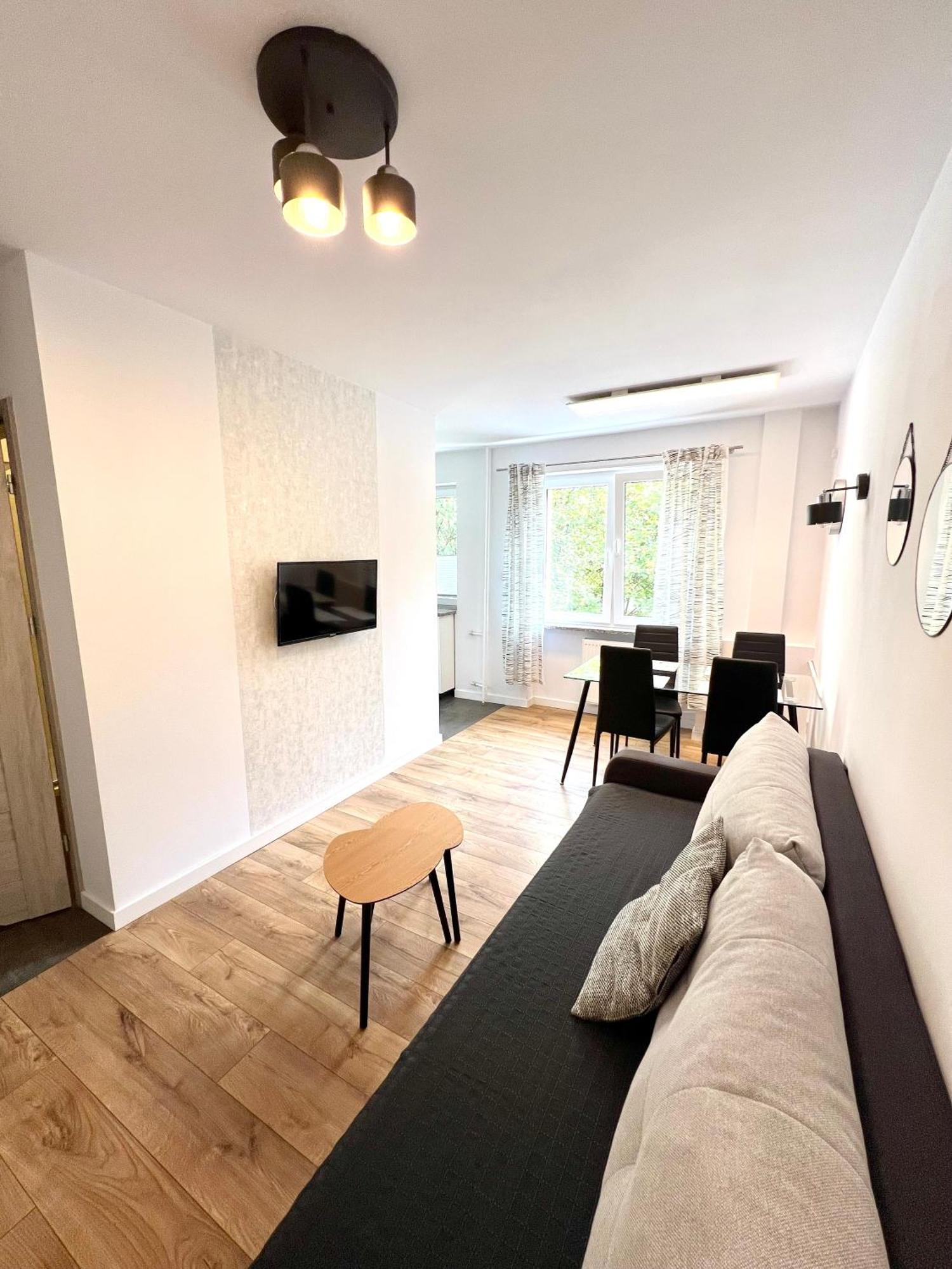 Apartament Gallusa カトヴィツェ エクステリア 写真