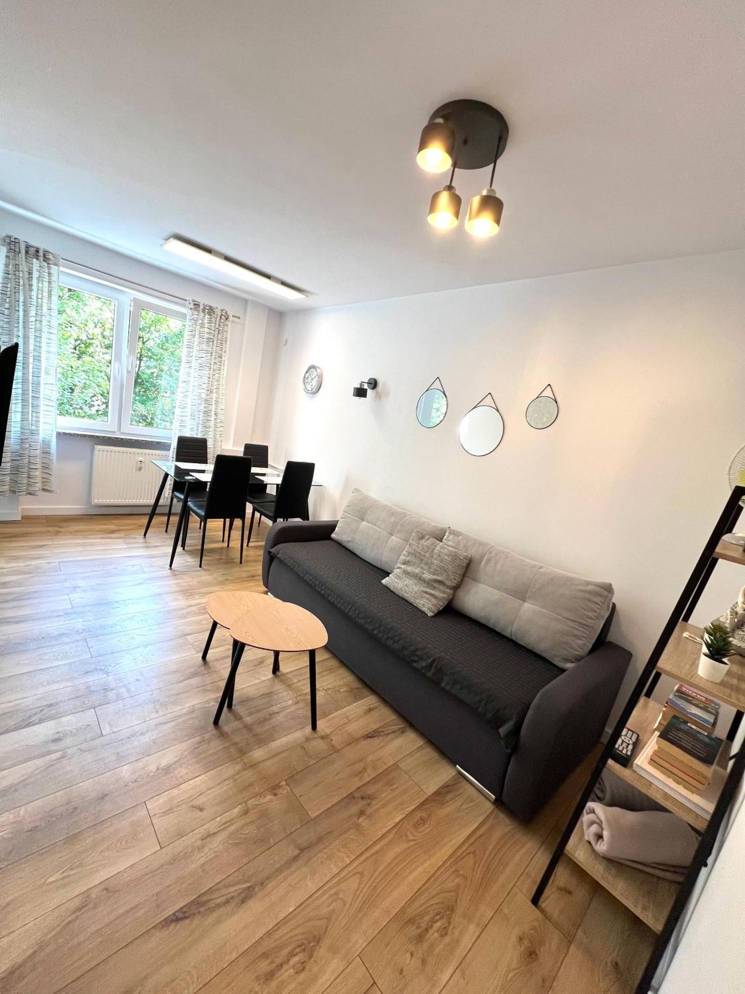 Apartament Gallusa カトヴィツェ エクステリア 写真